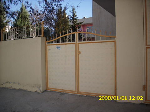 Bahçe Kapısı